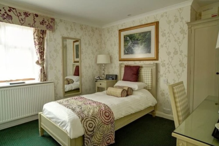 Room 22 of 73