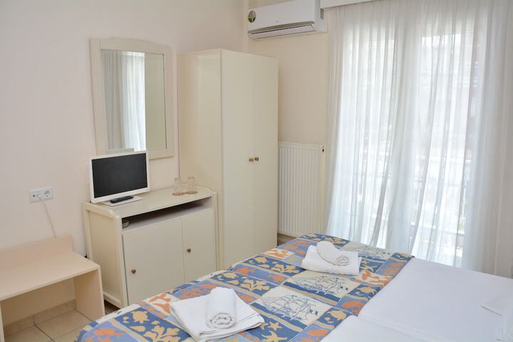 Room 18 of 31