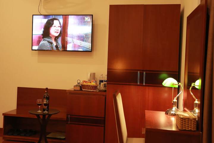 Room 15 of 49