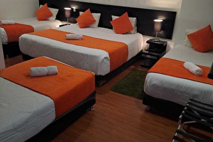 Room 28 of 35