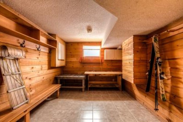 Room 2 of 13