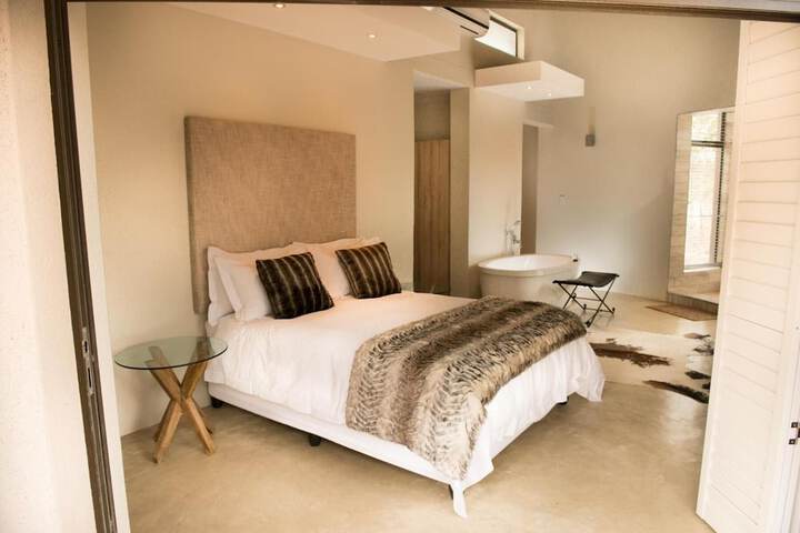 Room 10 of 56