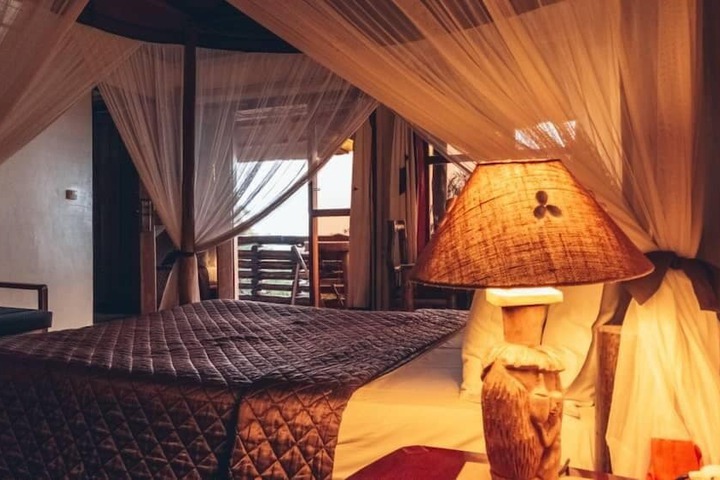 Room 2 of 15