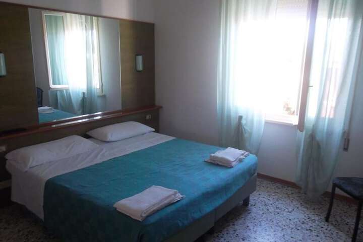 Room 6 of 57