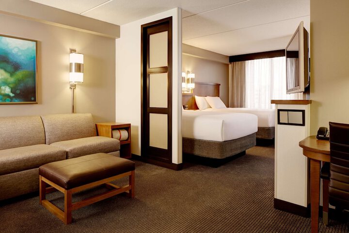 Room 11 of 60