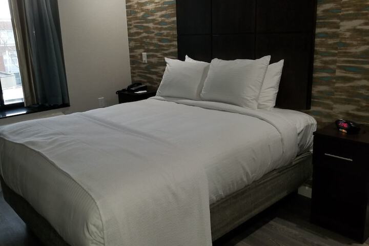 Room 6 of 35