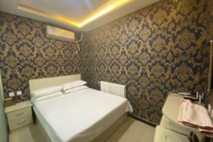 Room 5 of 5