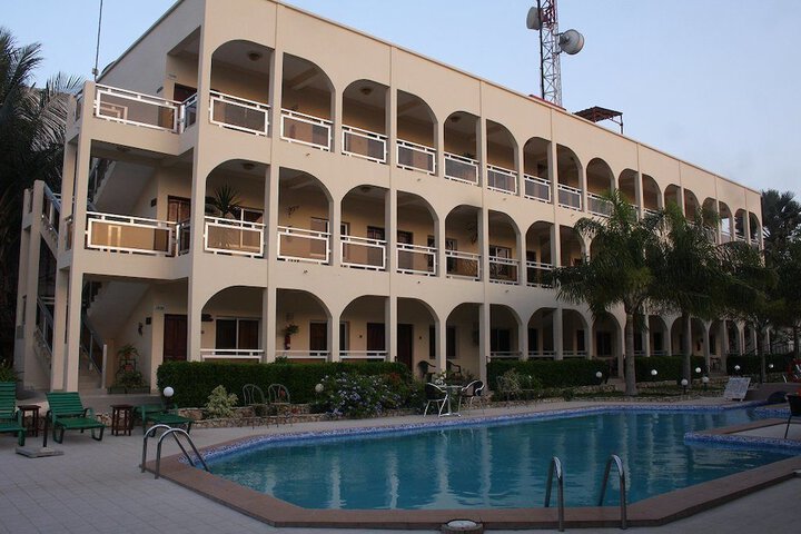 Hotel Pool