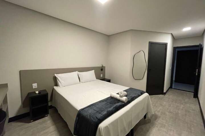 Room 11 of 28
