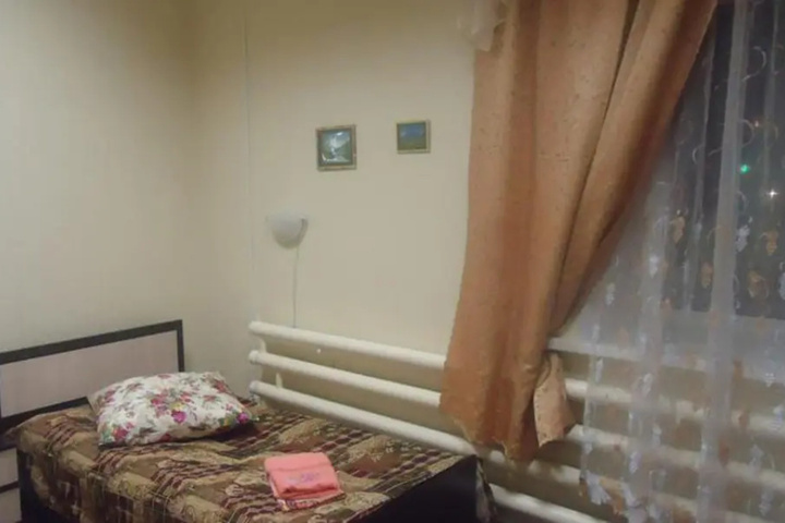 Room 11 of 15