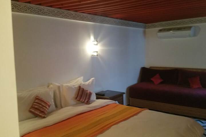 Room 20 of 98