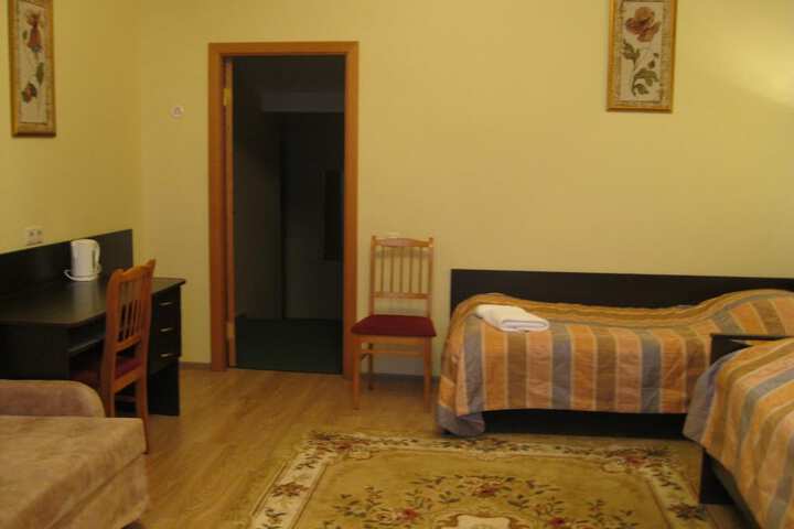 Room 25 of 47