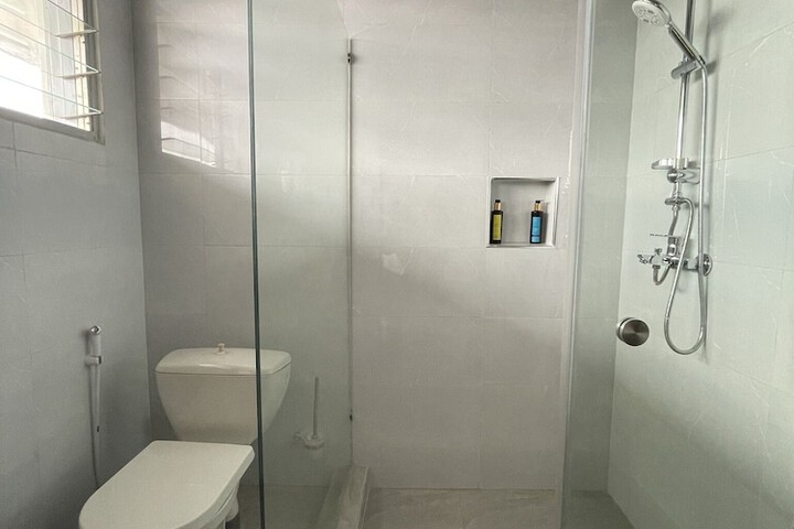 Room 18 of 33