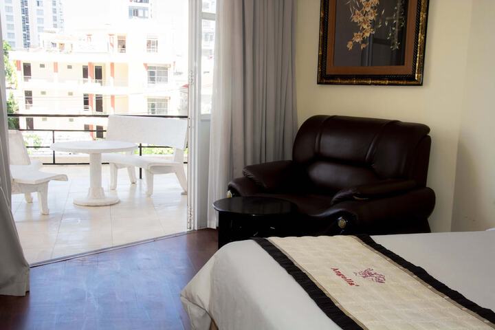 Room 21 of 51