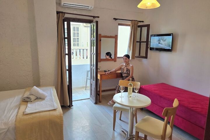 Room 73 of 157