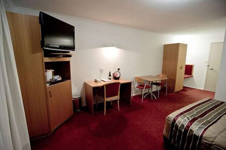 Room 15 of 35