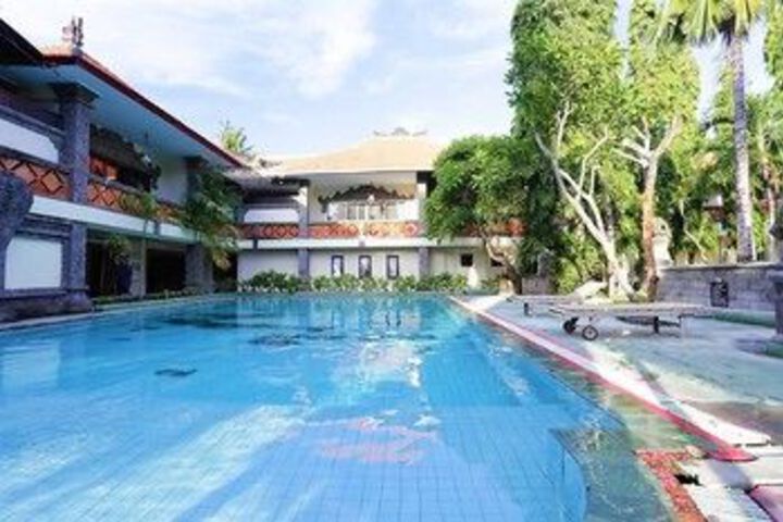 RedDoorz Near Kuta Beach
