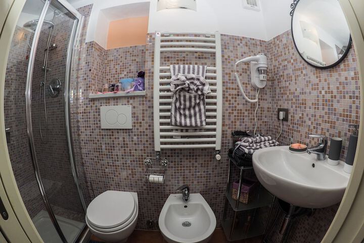 Room 40 of 86
