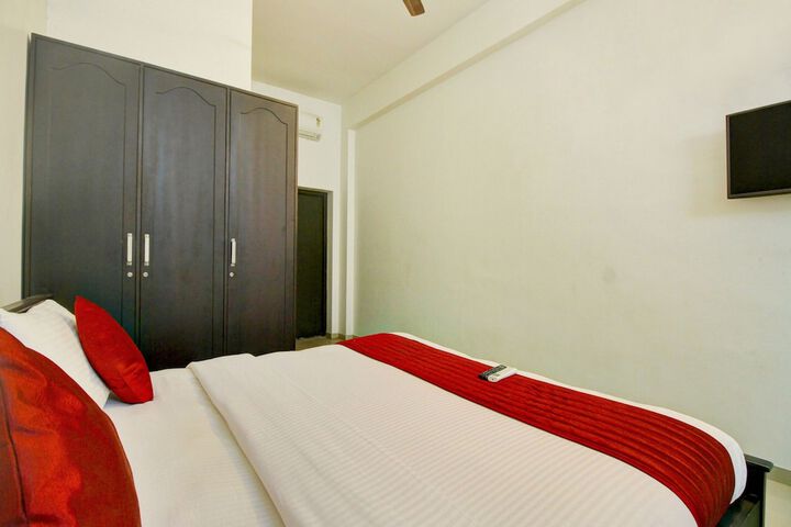 Room 14 of 19