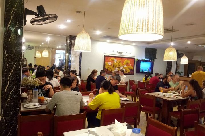 Dining 65 of 83