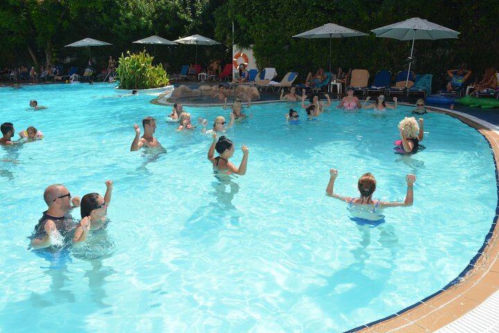 Pool 43 of 123