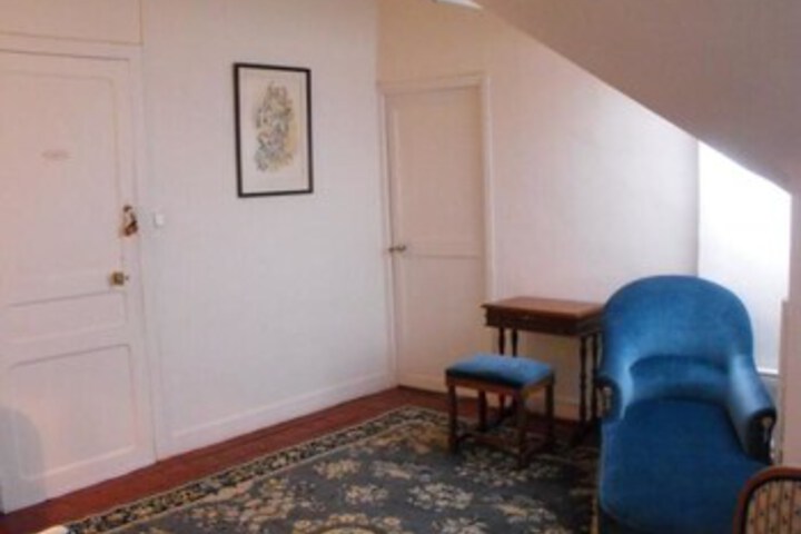 Room 14 of 30