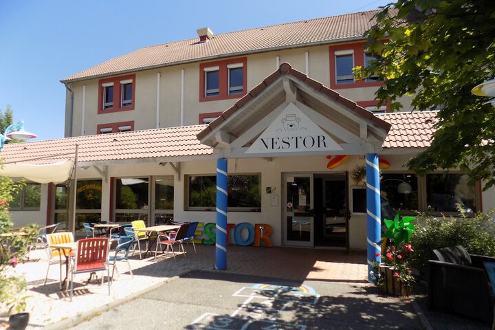 Hotel 64 of 73