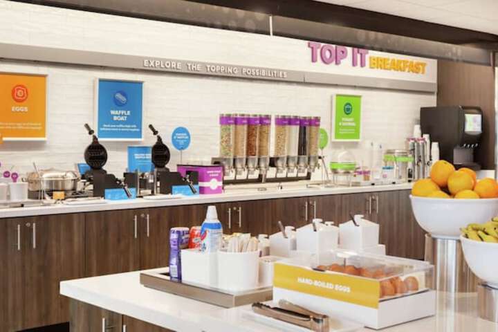 Breakfast area