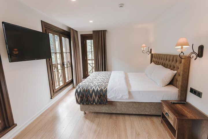Room 6 of 29