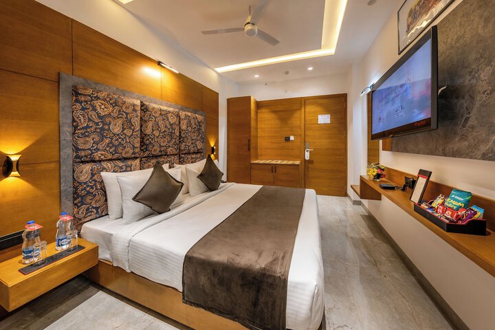 Room 10 of 45
