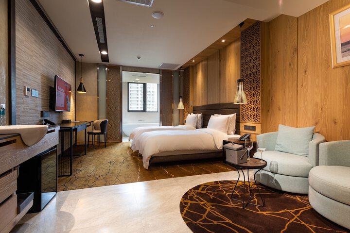 Room 10 of 41