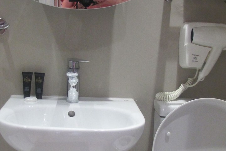 Clean Restrooms