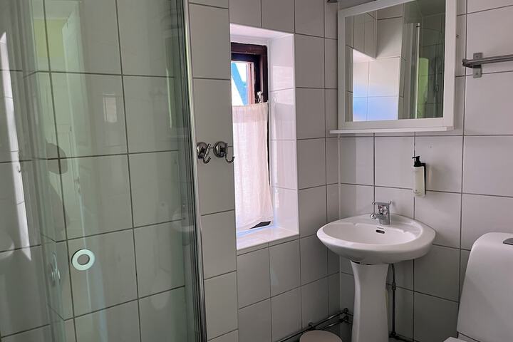 Room 15 of 62