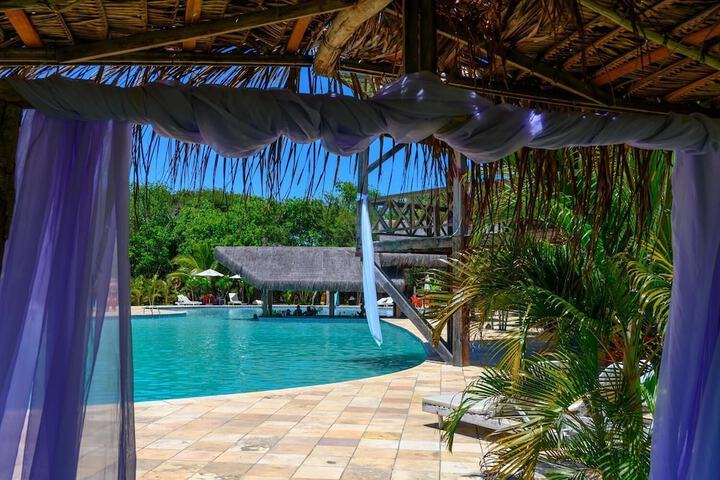 Pool Hotel