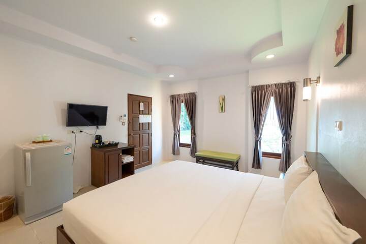 Room 25 of 63