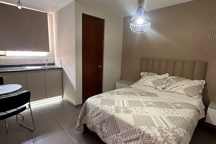 Room 25 of 58