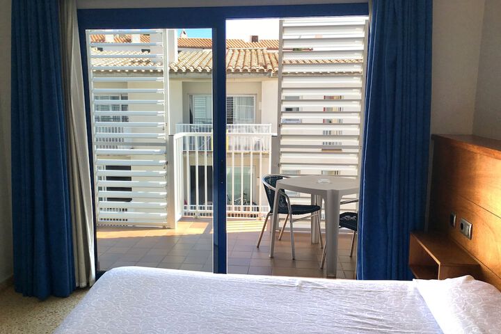 Room 18 of 50