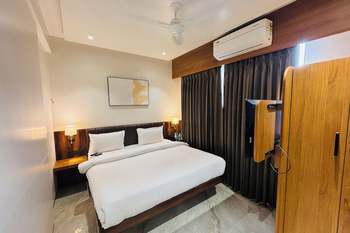 Room 6 of 27