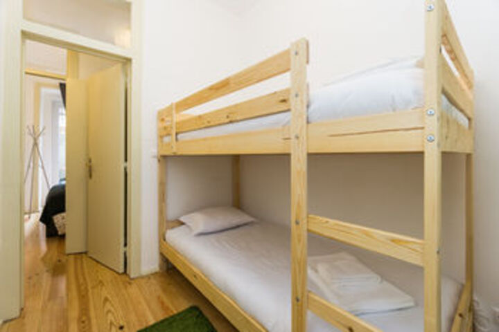 Room 31 of 118