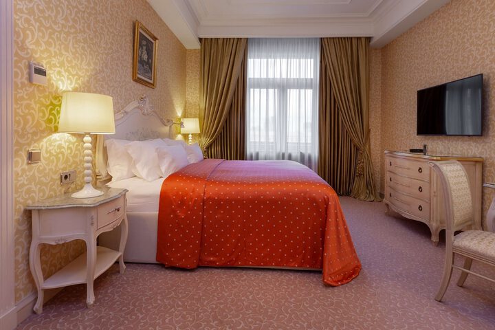 Room 45 of 339