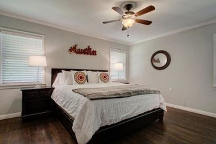 Room 11 of 48