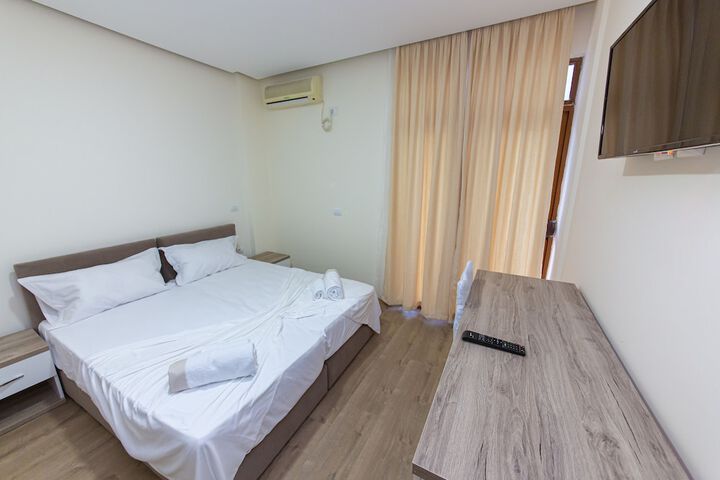 Room 13 of 46