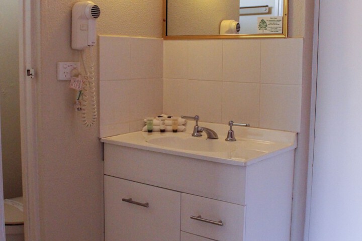 Room 20 of 33