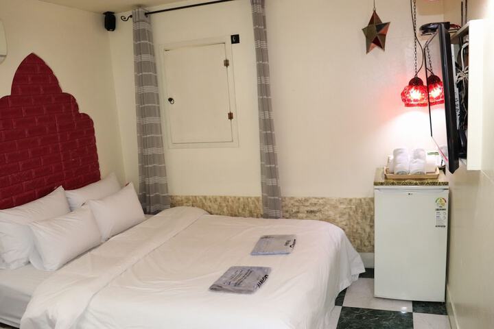 Room 7 of 46