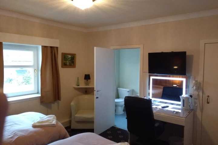 Room 14 of 40