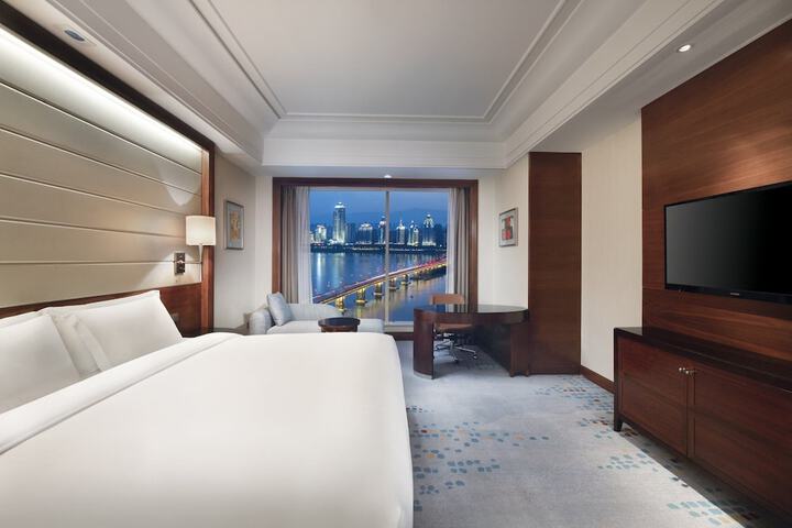 Room 19 of 75
