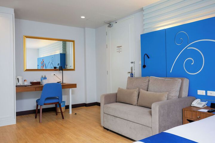 Room 14 of 110