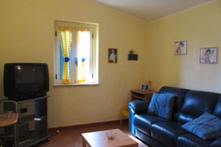 Room 13 of 15