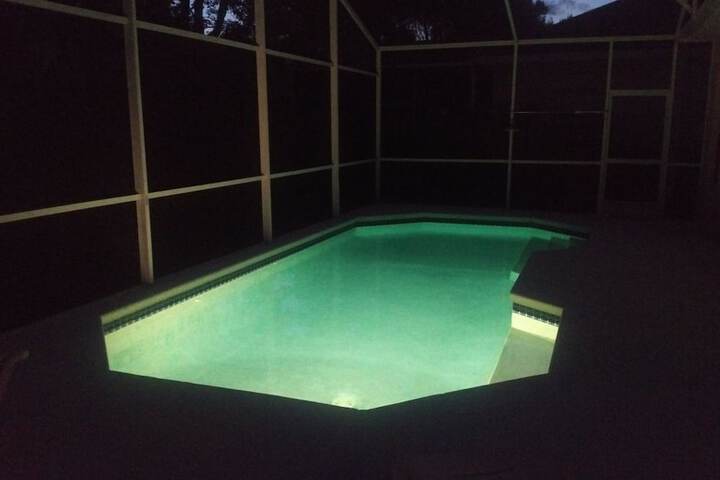Pool 18 of 24