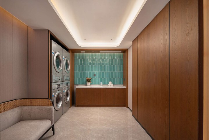 Room 39 of 52